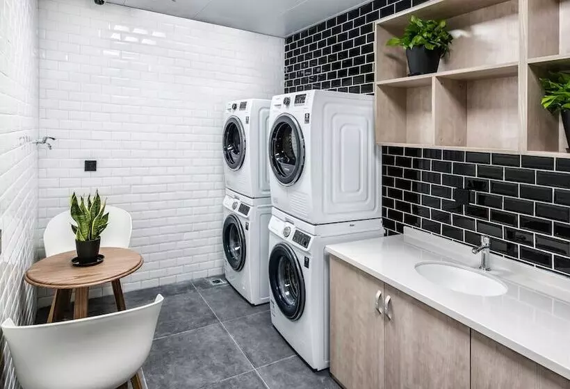 Hotelli Zhangjiagang Suning Auraya