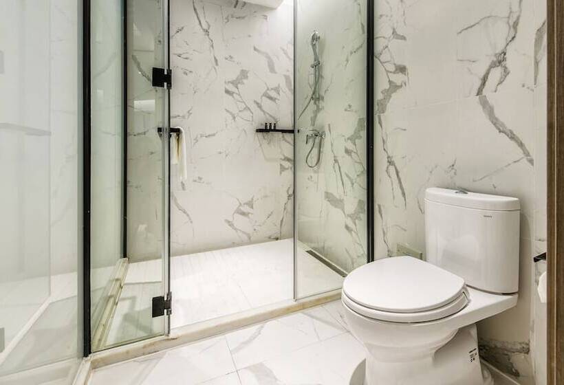 Hotel Zhangjiagang Suning Auraya