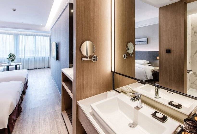 Hotel Zhangjiagang Suning Auraya