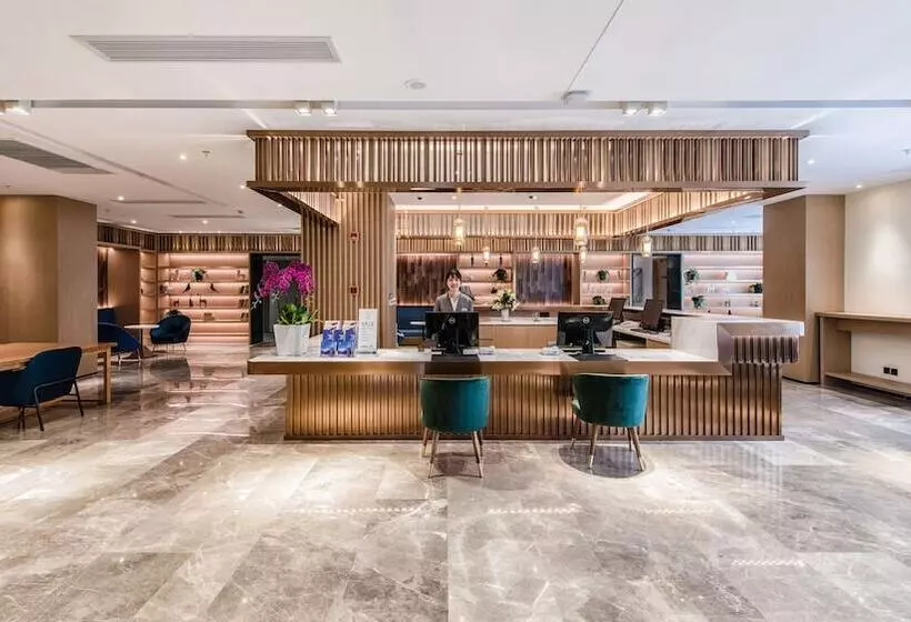 Hotelli Zhangjiagang Suning Auraya