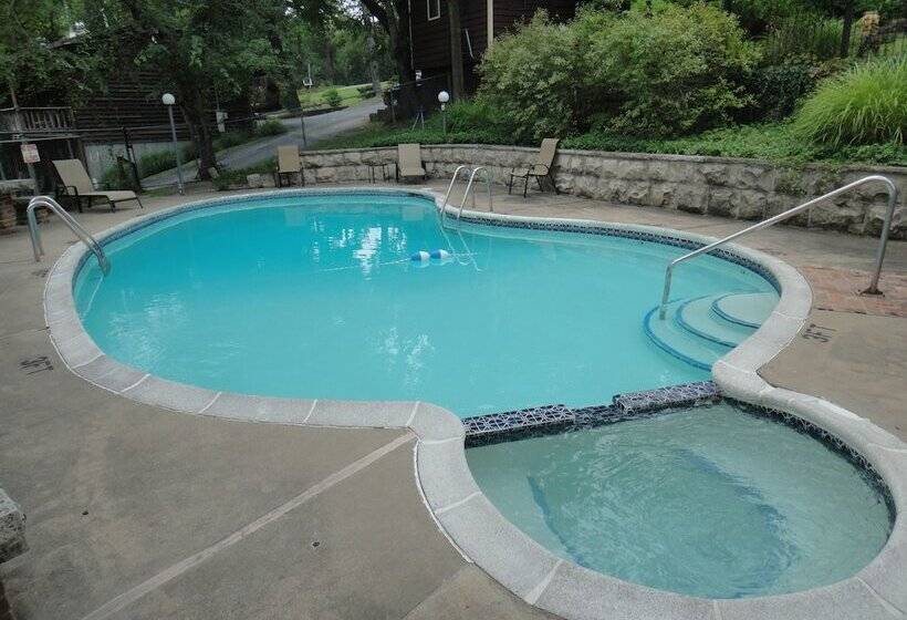 هتل Brackenridge Lodge