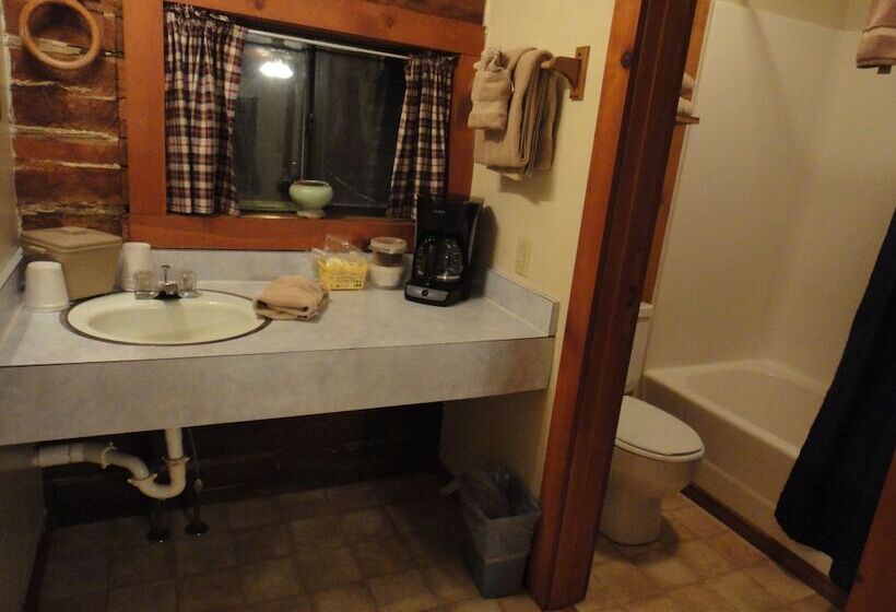 هتل Brackenridge Lodge