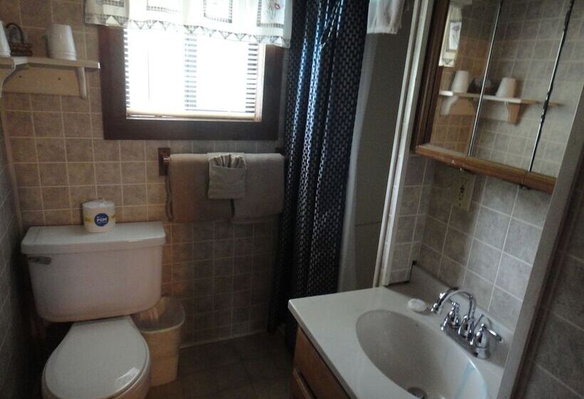 هتل Brackenridge Lodge