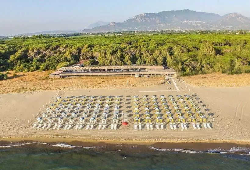 Hotelli Camping Villaggio Golden Beach