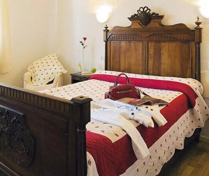 Hotelli Hôtel Auberge Du Bérange