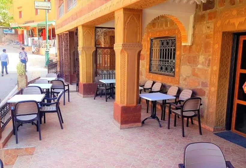 Hotelli Hôtel Restaurant Les Etoiles Du Toubkal