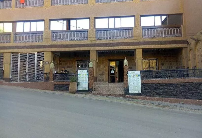 Hotelli Hôtel Restaurant Les Etoiles Du Toubkal