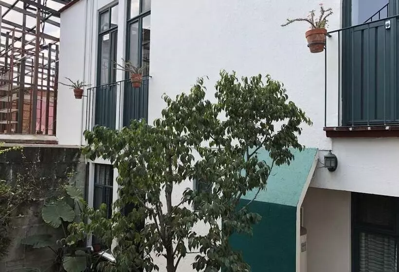 هتل Meson Del Peñasco