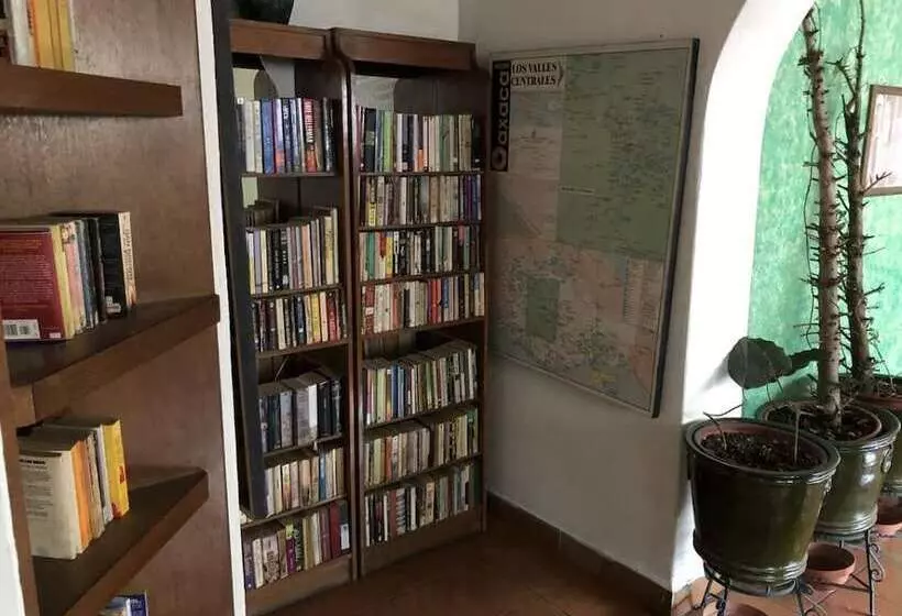 هتل Meson Del Peñasco