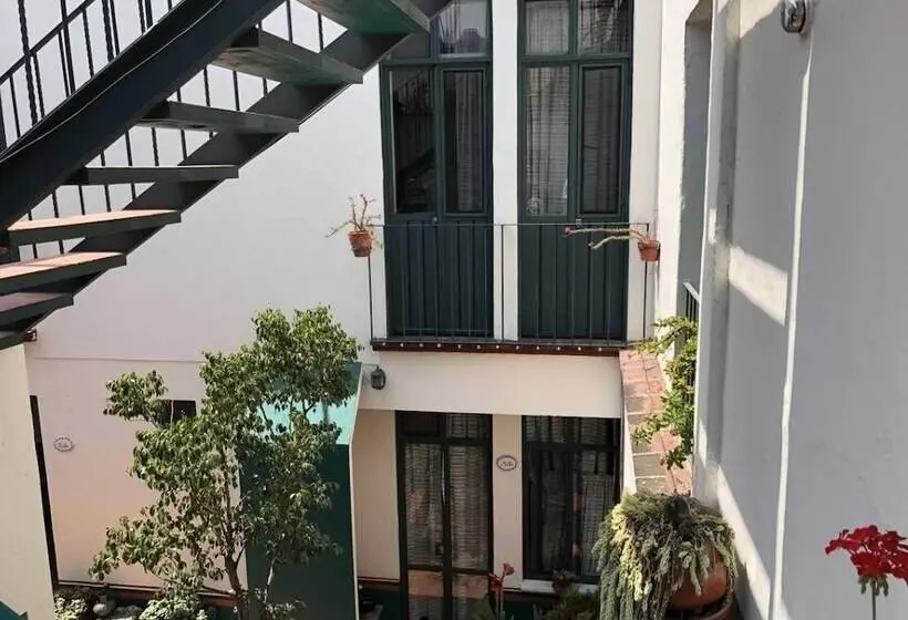 هتل Meson Del Peñasco