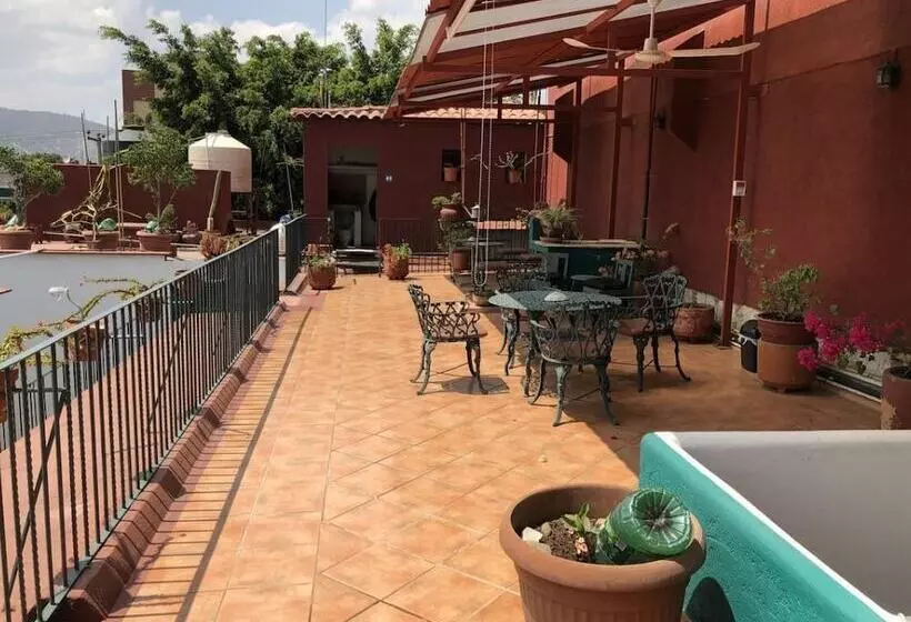 هتل Meson Del Peñasco