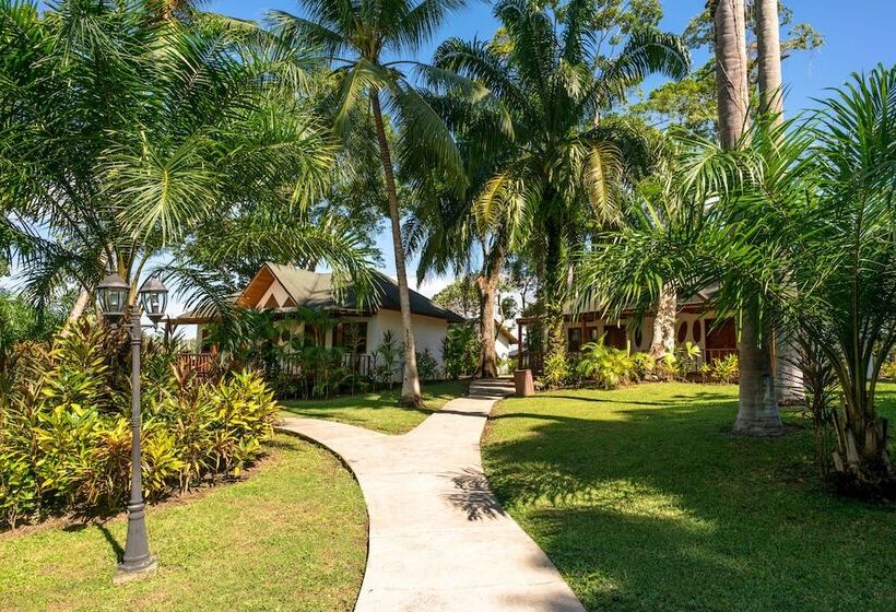 هتل Nanajuana Río Dulce