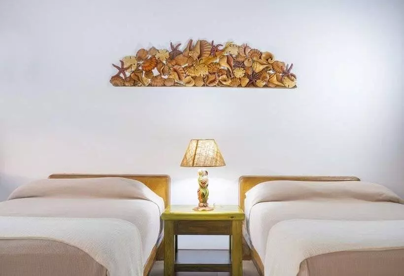 هتل Nanajuana Río Dulce