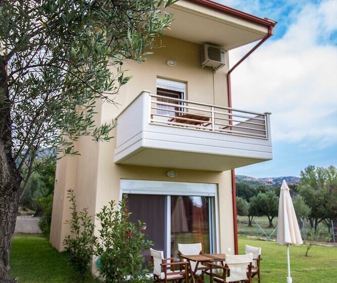 Hotel Parea Kalamitsi