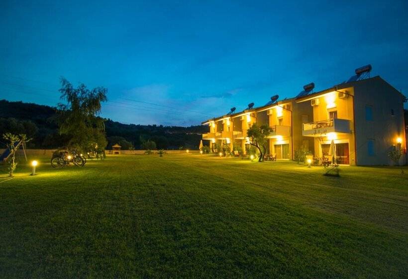 Hotel Parea Kalamitsi