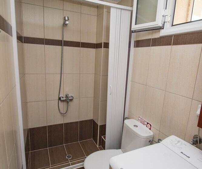 Hotel Parea Kalamitsi