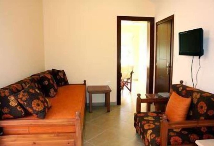 Hotel Parea Kalamitsi