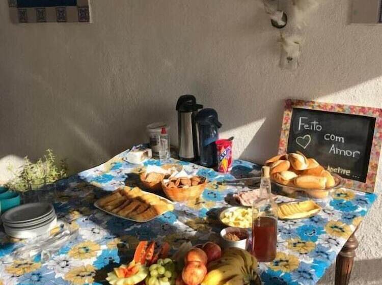 هتل Pousada E Hostel La Pionera