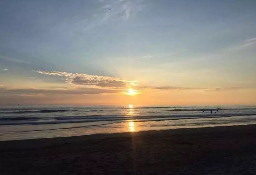 Hotelli The Sea Garden House