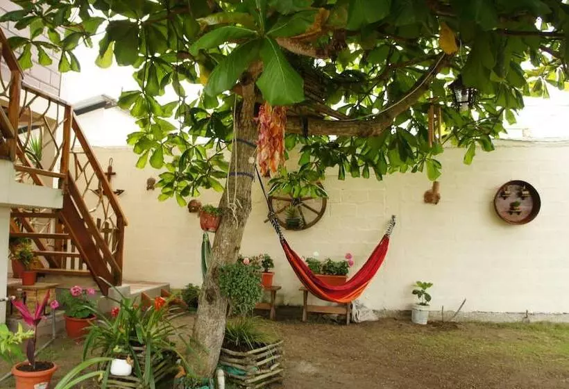 Hotelli The Sea Garden House