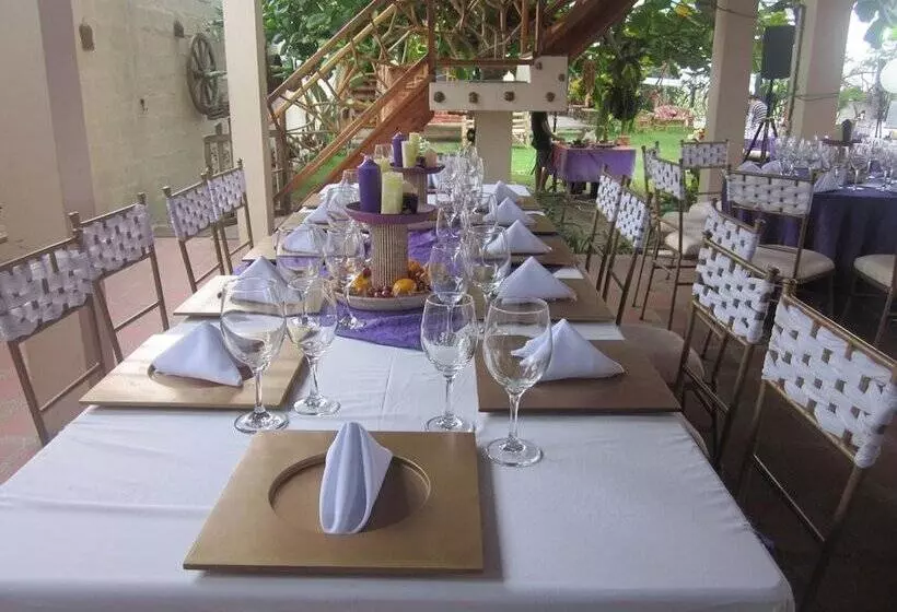 Hotelli The Sea Garden House