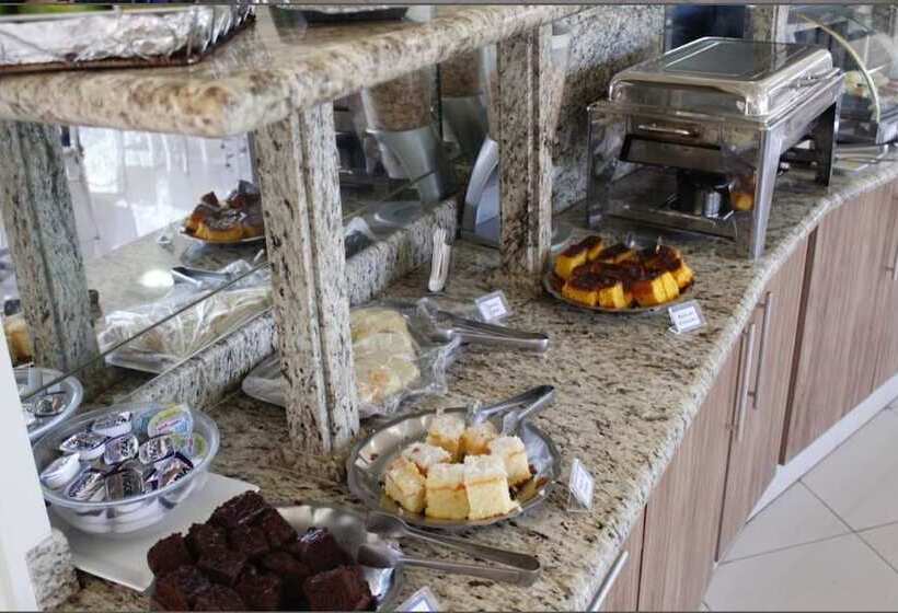 Отель Village Palace