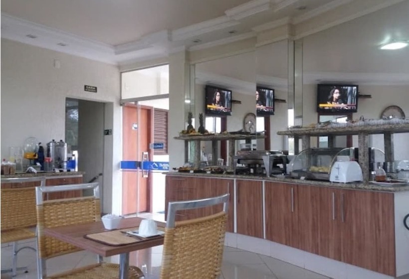 Отель Village Palace