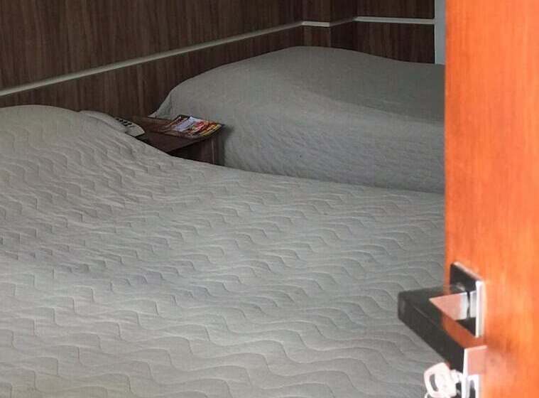 Отель Village Palace