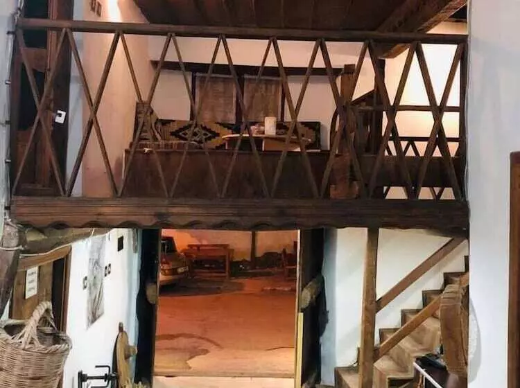 ホテル Yalvac Konaklari