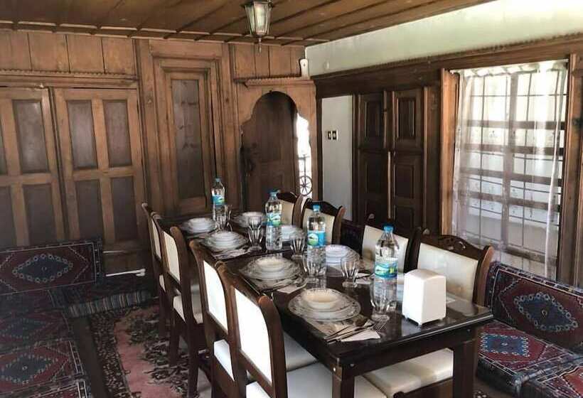 בית מלון כפרי Yalvac Konaklari