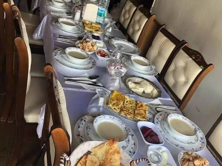 ホテル Yalvac Konaklari