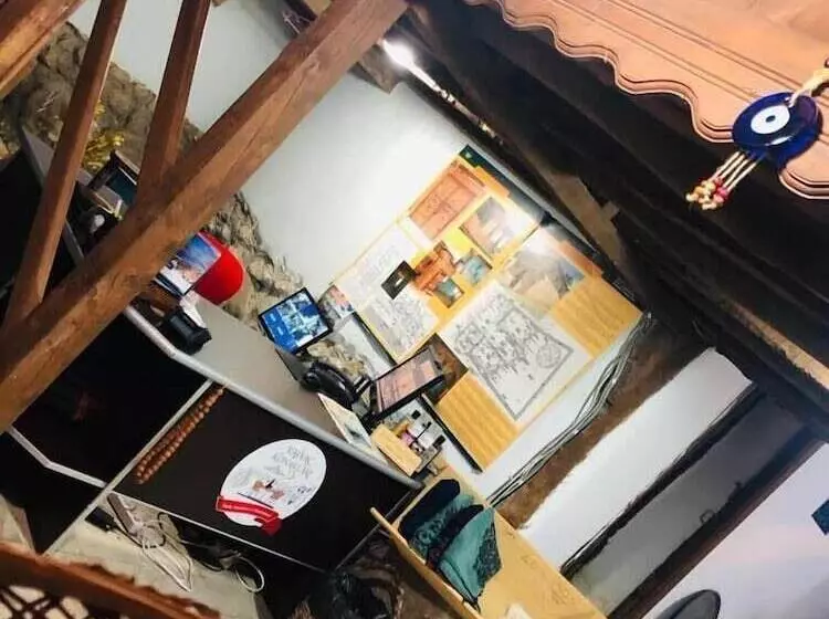 ホテル Yalvac Konaklari