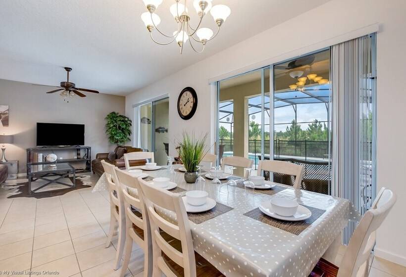 Impressive Waterfront Retreat Near Disney With Cinema Room   5bd/4ba Ph   Rav5341