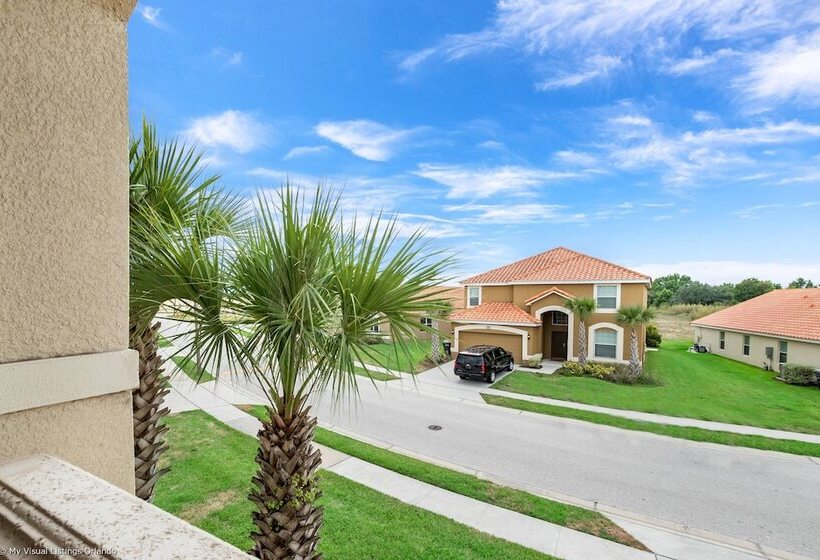 Impressive Waterfront Retreat Near Disney With Cinema Room   5bd/4ba Ph   Rav5341