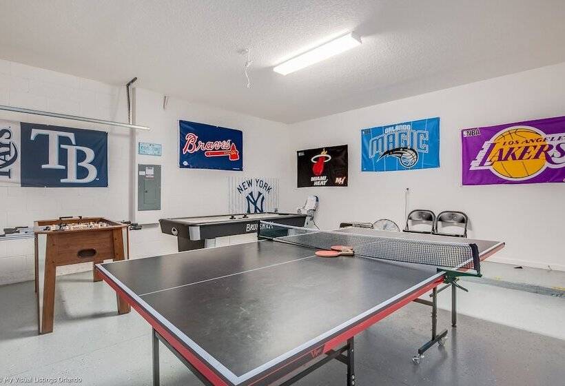 Impressive Waterfront Retreat Near Disney With Cinema Room   5bd/4ba Ph   Rav5341