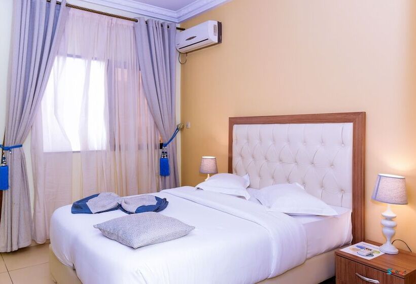 پانسیون Loumia Residency