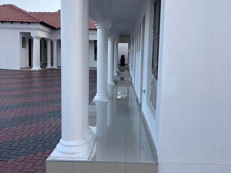 פנסיון Tswinga Guest House