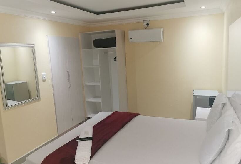 פנסיון Tswinga Guest House