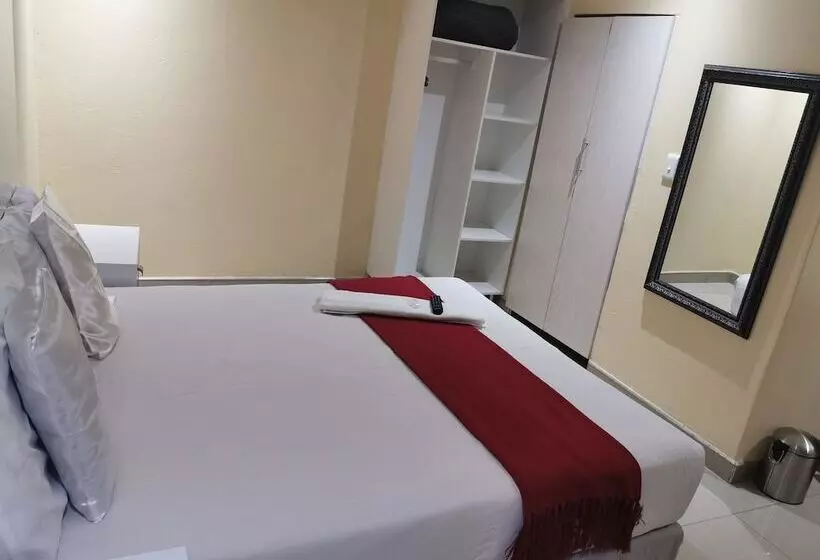 ペンション Tswinga Guest House