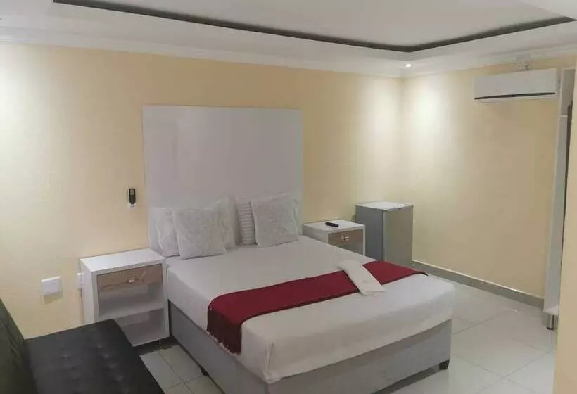 ペンション Tswinga Guest House