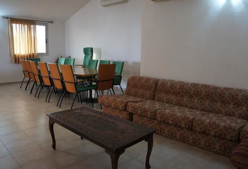 پانسیون Villa Rosa