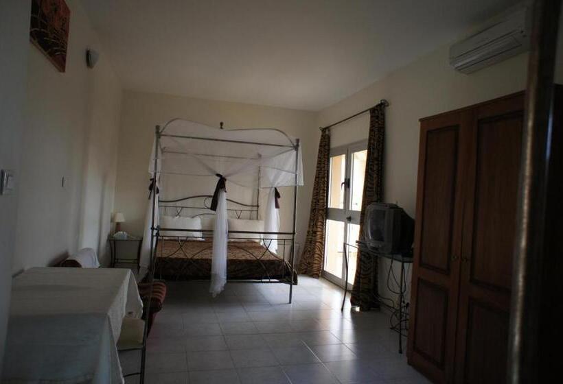 پانسیون Villa Rosa