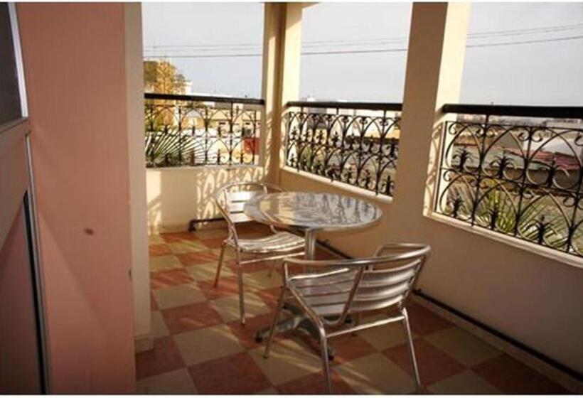 پانسیون Villa Rosa