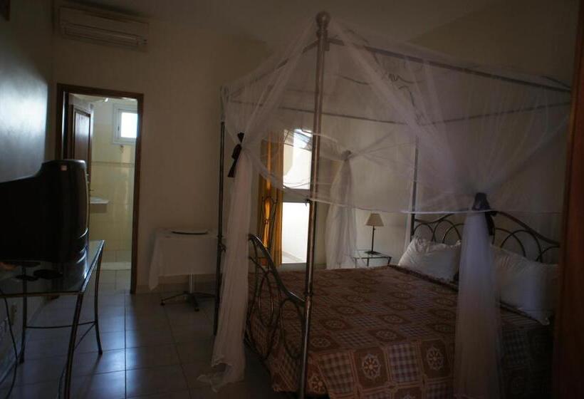 پانسیون Villa Rosa