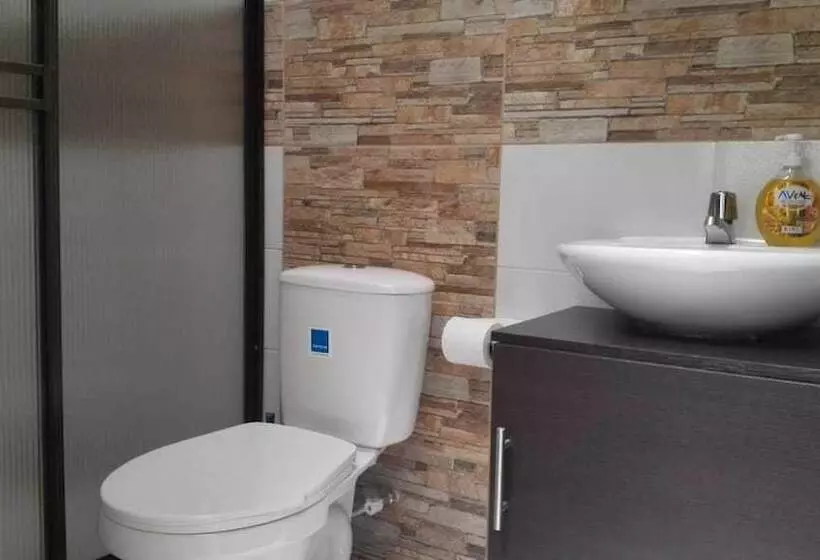 Real Hostel