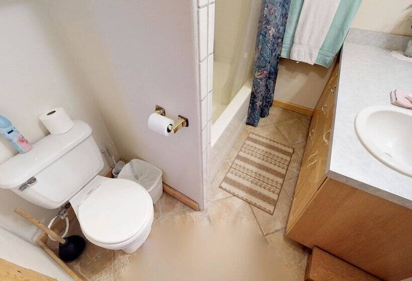 The Cabin At Lydias Canyon