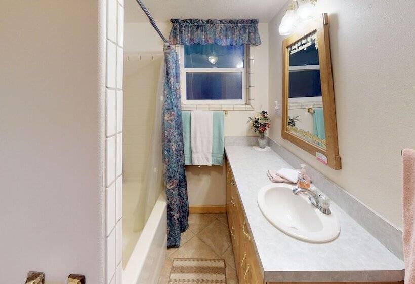 The Cabin At Lydias Canyon