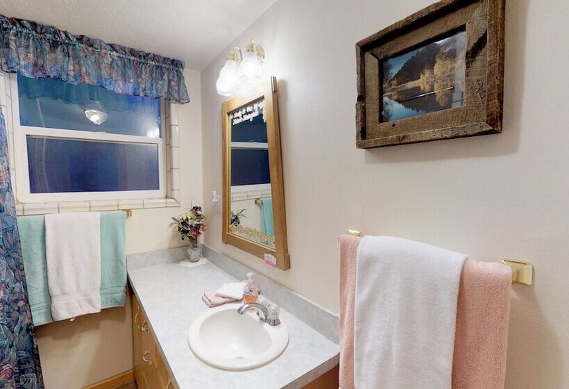 The Cabin At Lydias Canyon