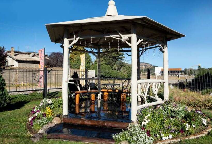 Apart Samay Hue Bungalows