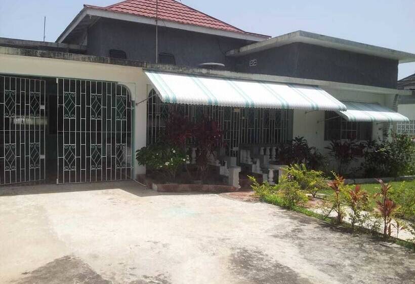 تختخواب و صبحانه Suzette's Homestay